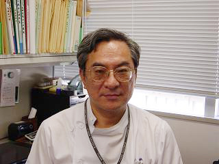 日本産婦人科医会常務理事の川端正清さん。