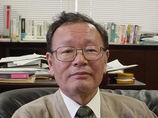 日本EE学会前理事長の大島伸一さん。