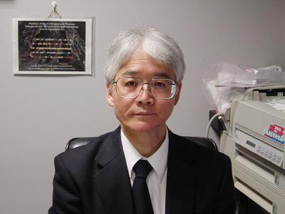 昭和大学病院薬剤部長の村山純一郎さん。昭和大学薬学部の教授でもある。