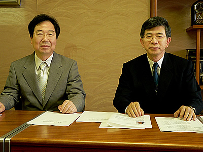 小松副会長(左）と石渡常任理事（右）